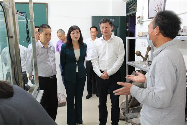 广元职高迎接德阳考察团 两地职教交流共话发展新篇